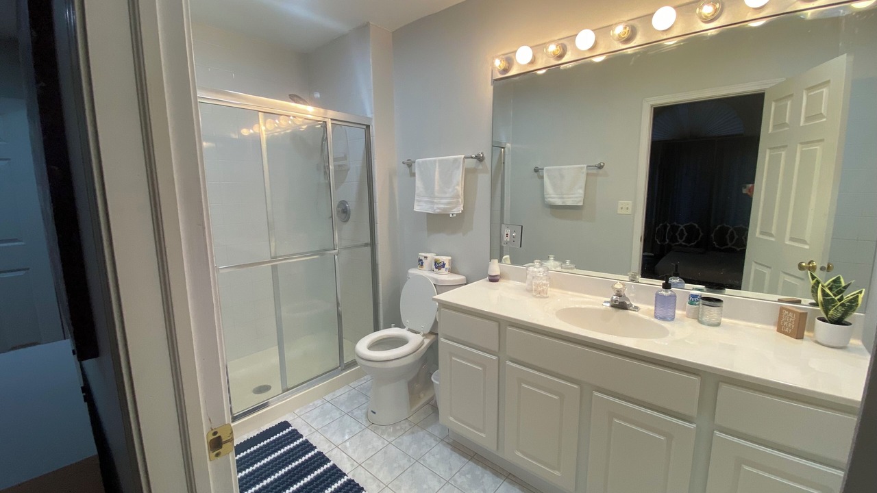 Photo of Bathroom in Irving Park