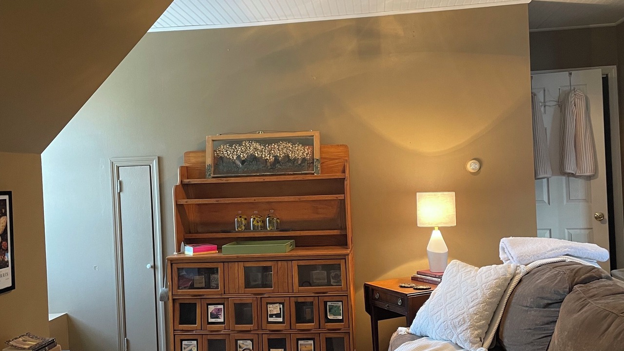Photo of Livingroom in Bunker Hill