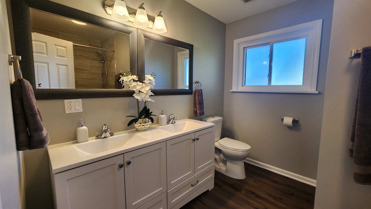Photo of Bathroom in Willowbrook
