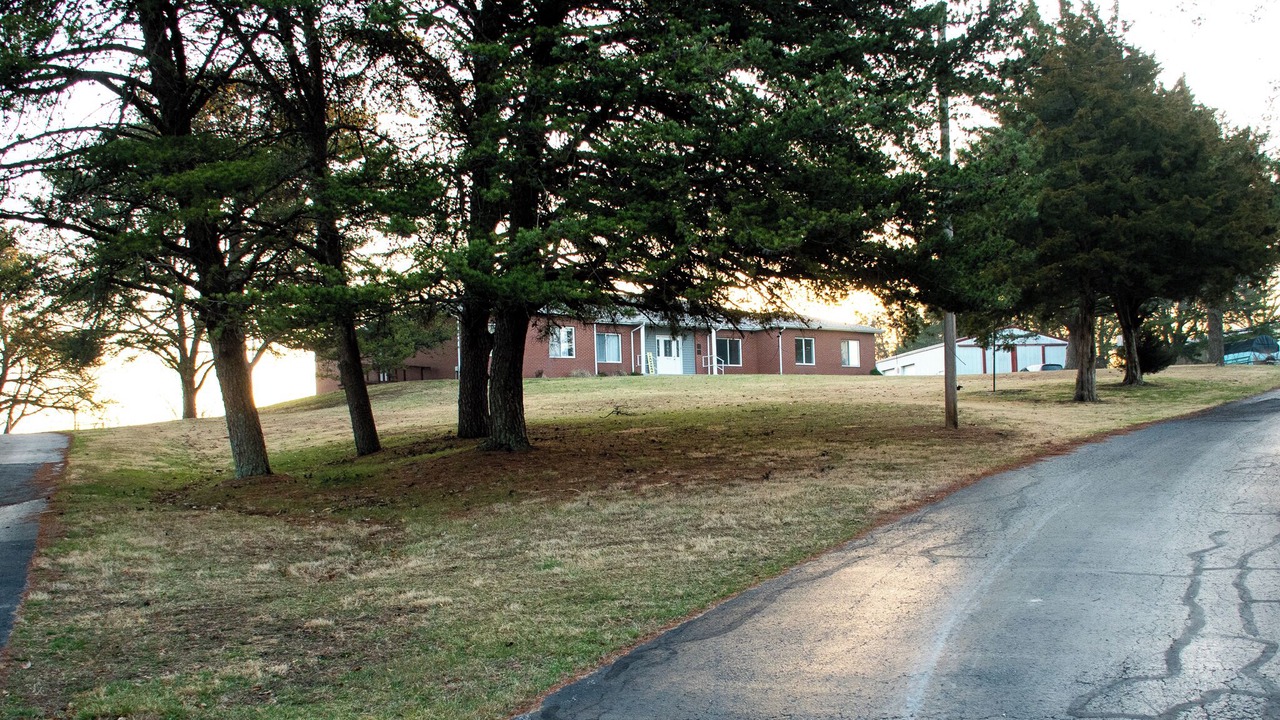Photo of Others in Barnhill