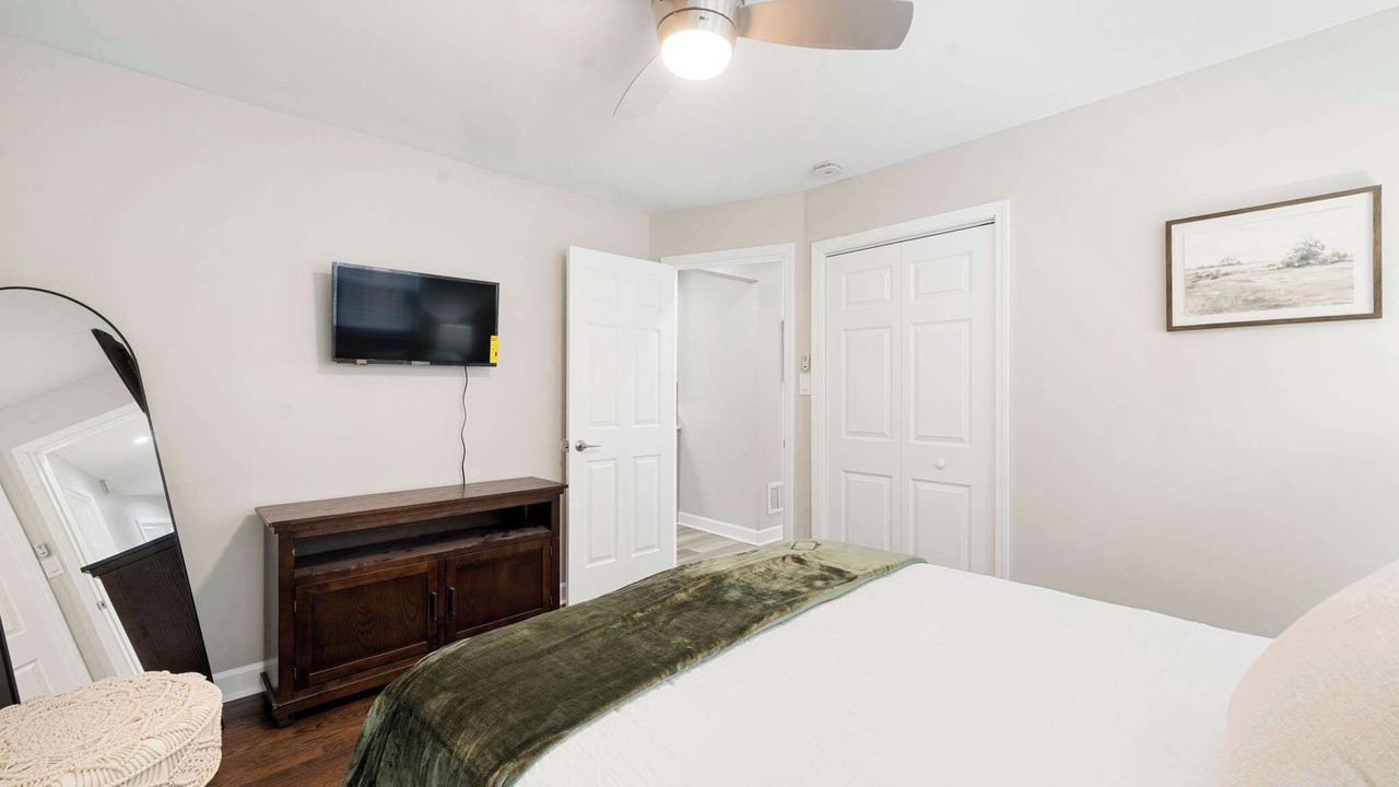 Photo of Bedroom in Clearing