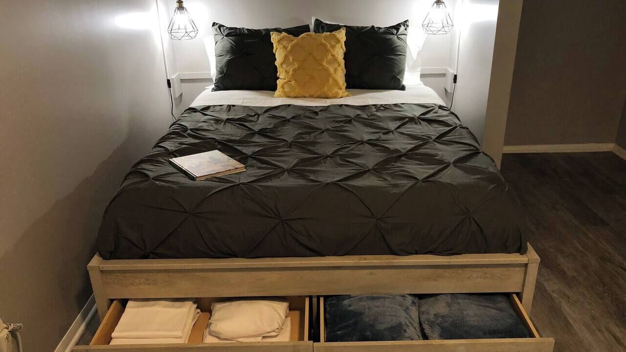 Photo of Bedroom in Oswego
