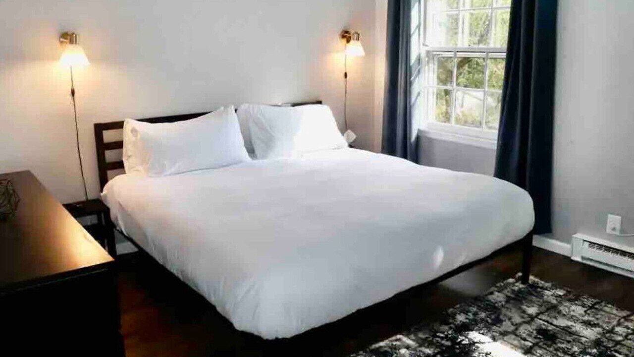 Photo of Bedroom in Yorkville