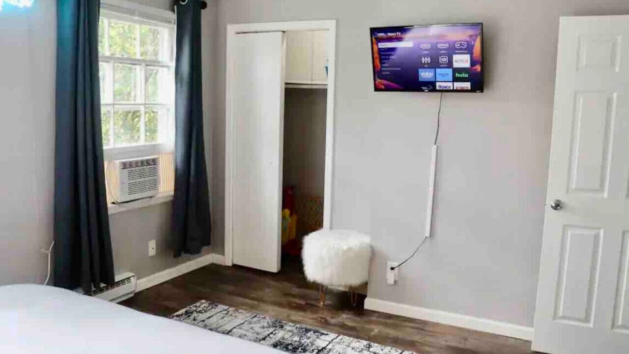 Photo of Bedroom in Yorkville