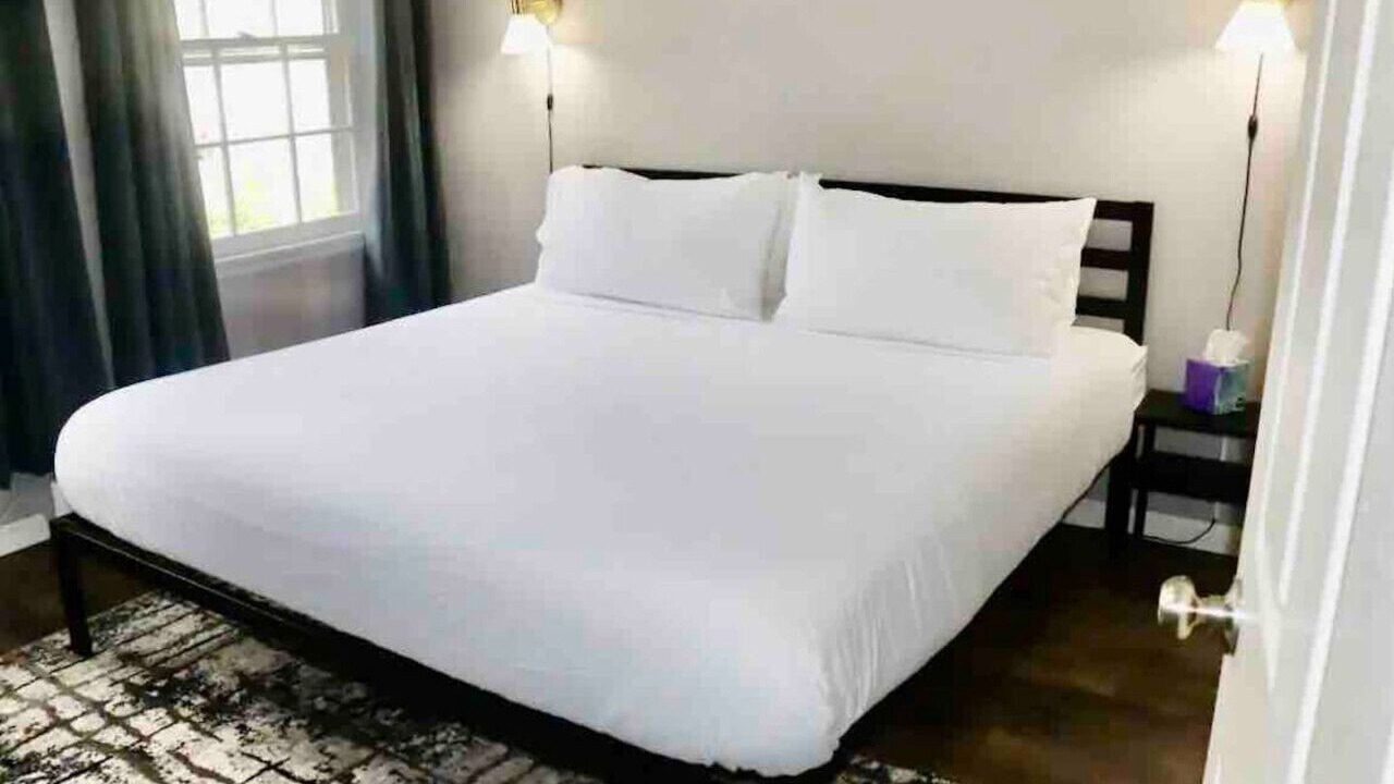 Photo of Bedroom in Yorkville