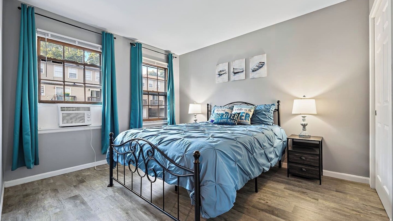 Photo of Bedroom in Yorkville