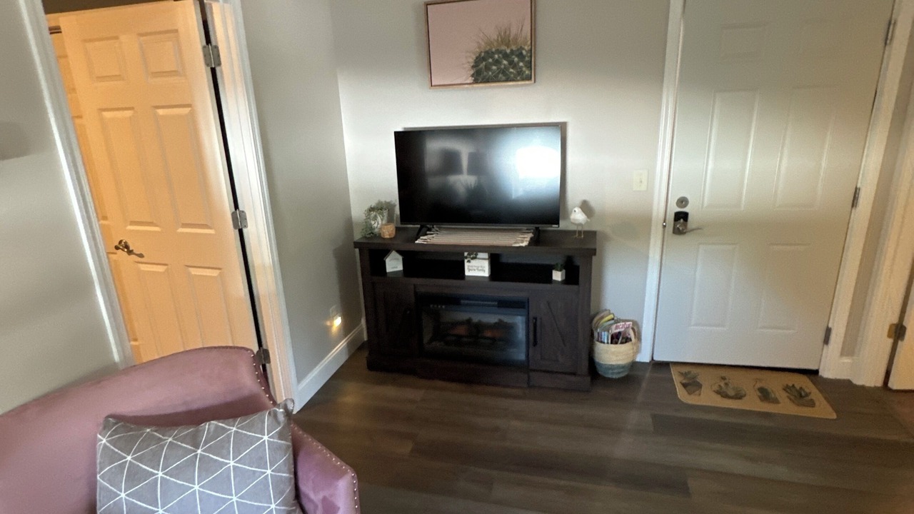 Photo of Livingroom in Moweaqua