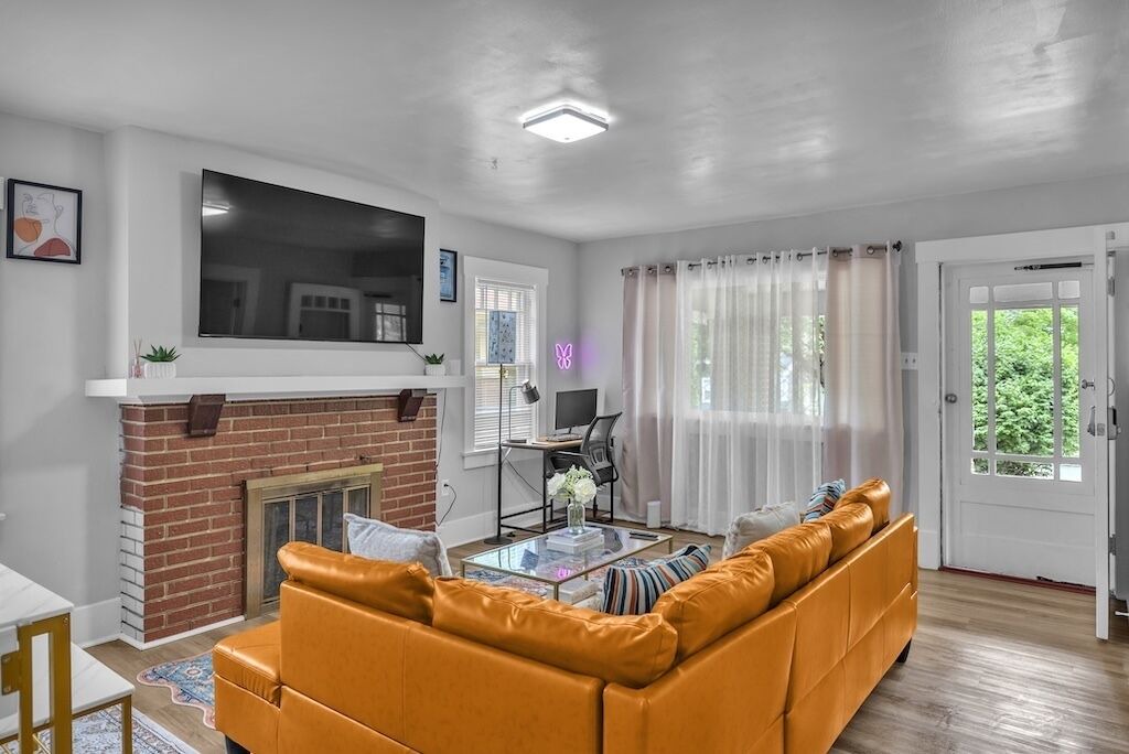 Photo of Livingroom in Decatur