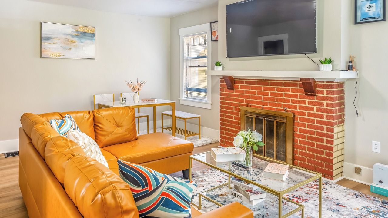Photo of Livingroom in Decatur