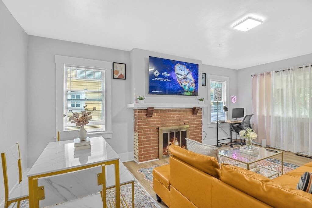Photo of Livingroom in Decatur