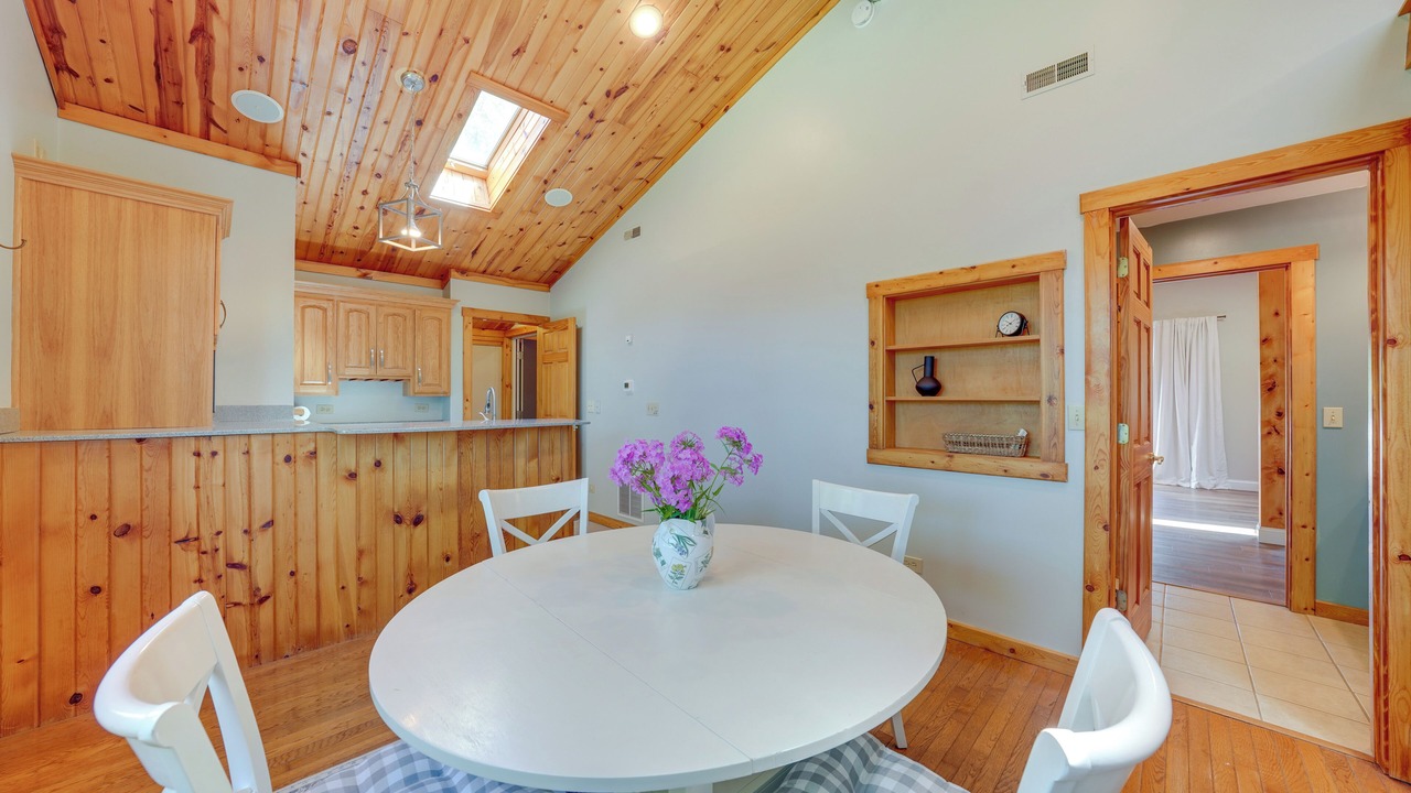 Photo of Bedroom in Warrenville