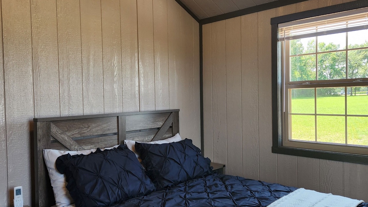 Photo of Bedroom in Sullivan