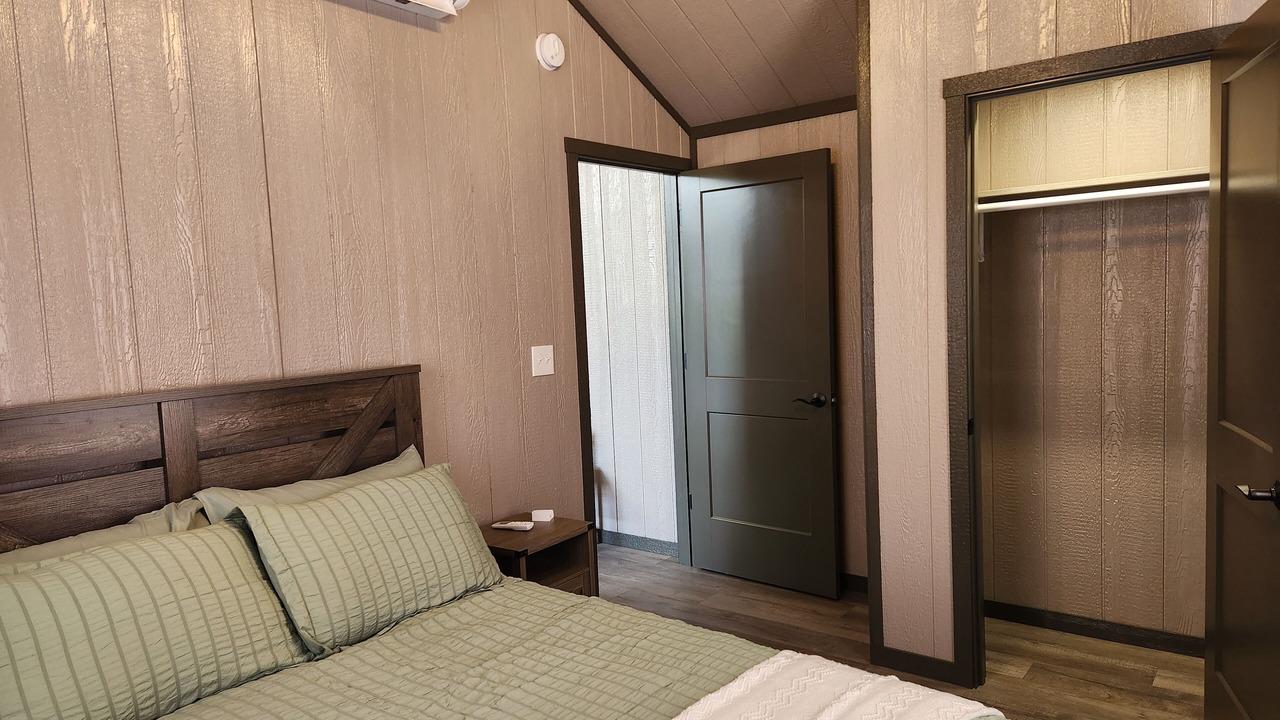 Photo of Bedroom in Sullivan