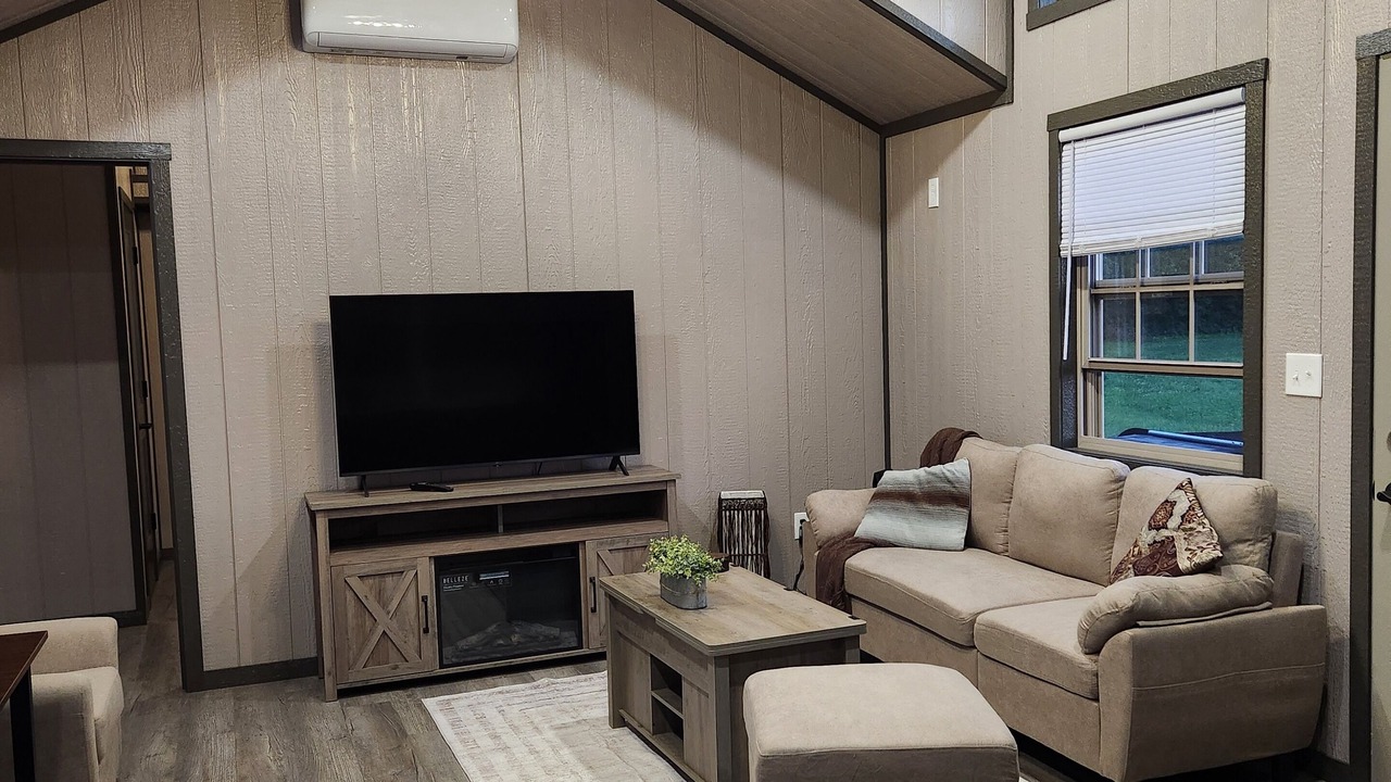 Photo of Livingroom in Sullivan