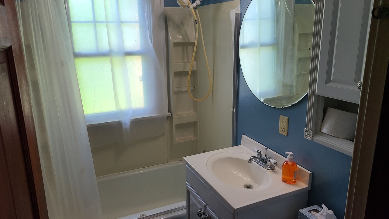 Photo of Bathroom in Alton