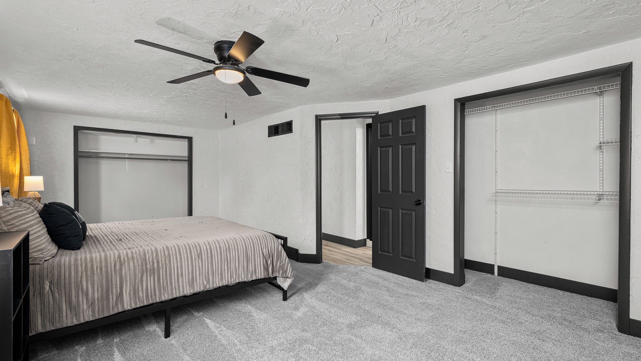 Photo of Bedroom in Rock Island