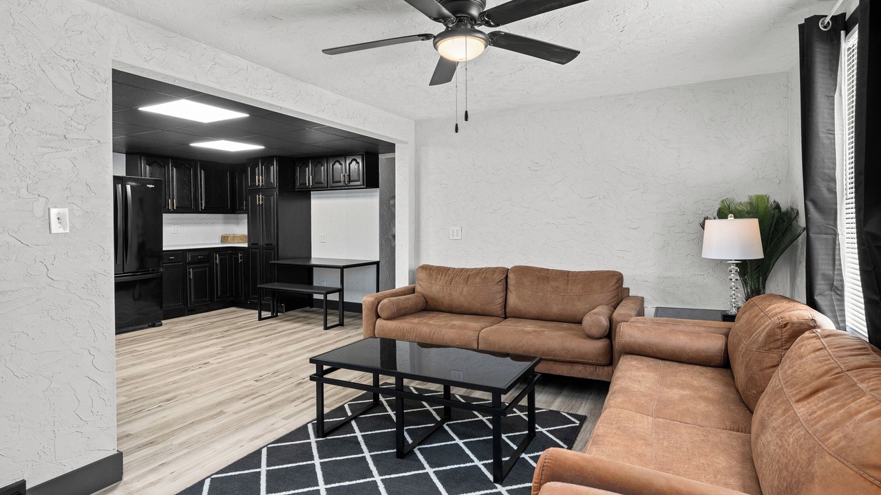 Photo of Livingroom in Rock Island