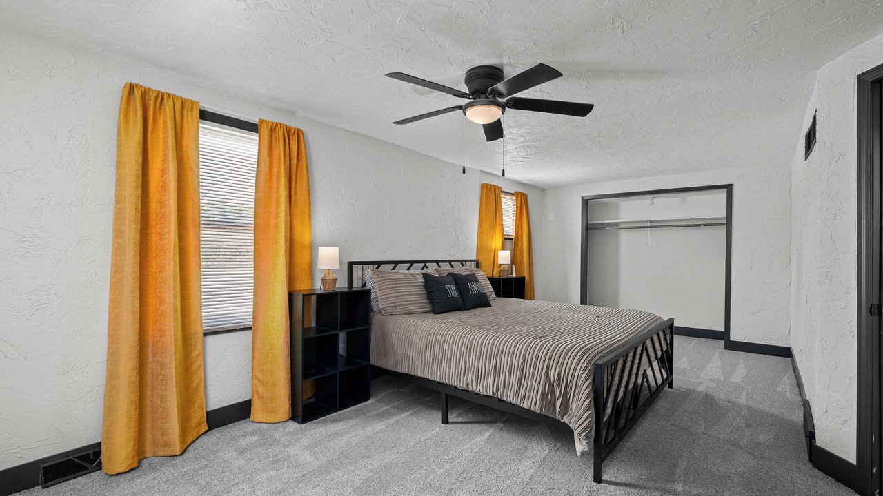 Photo of Bedroom in Rock Island