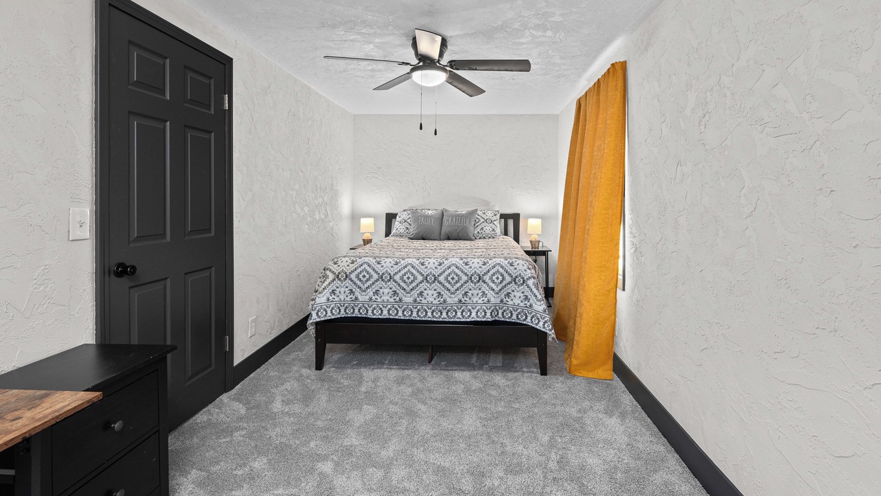 Photo of Bedroom in Rock Island