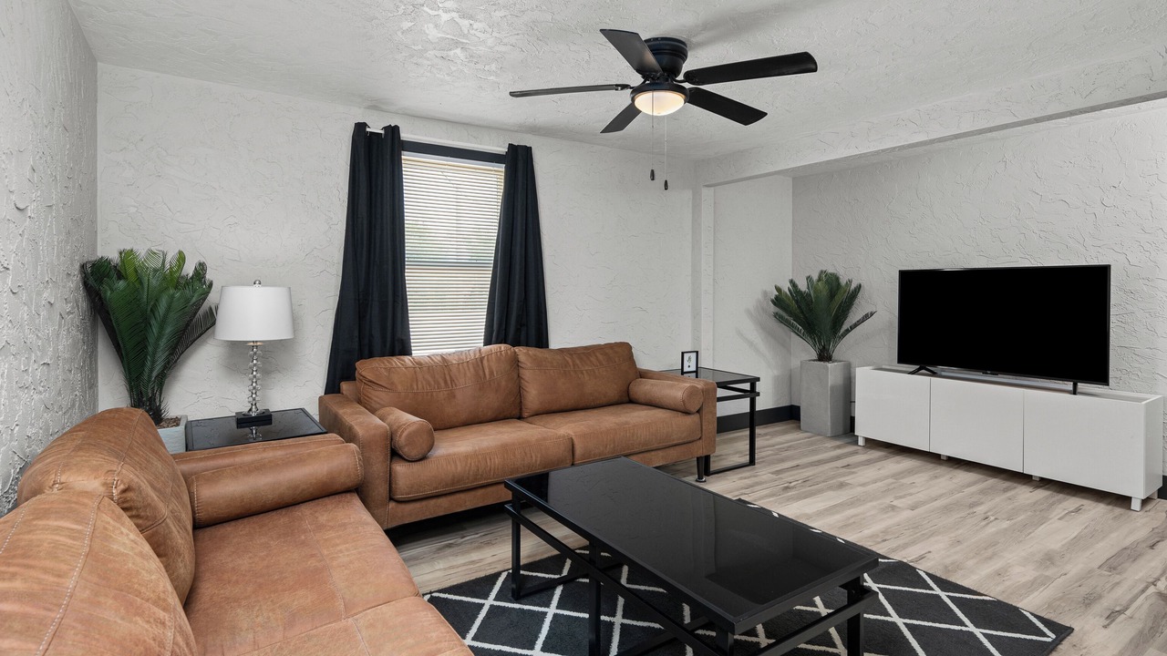 Photo of Livingroom in Rock Island