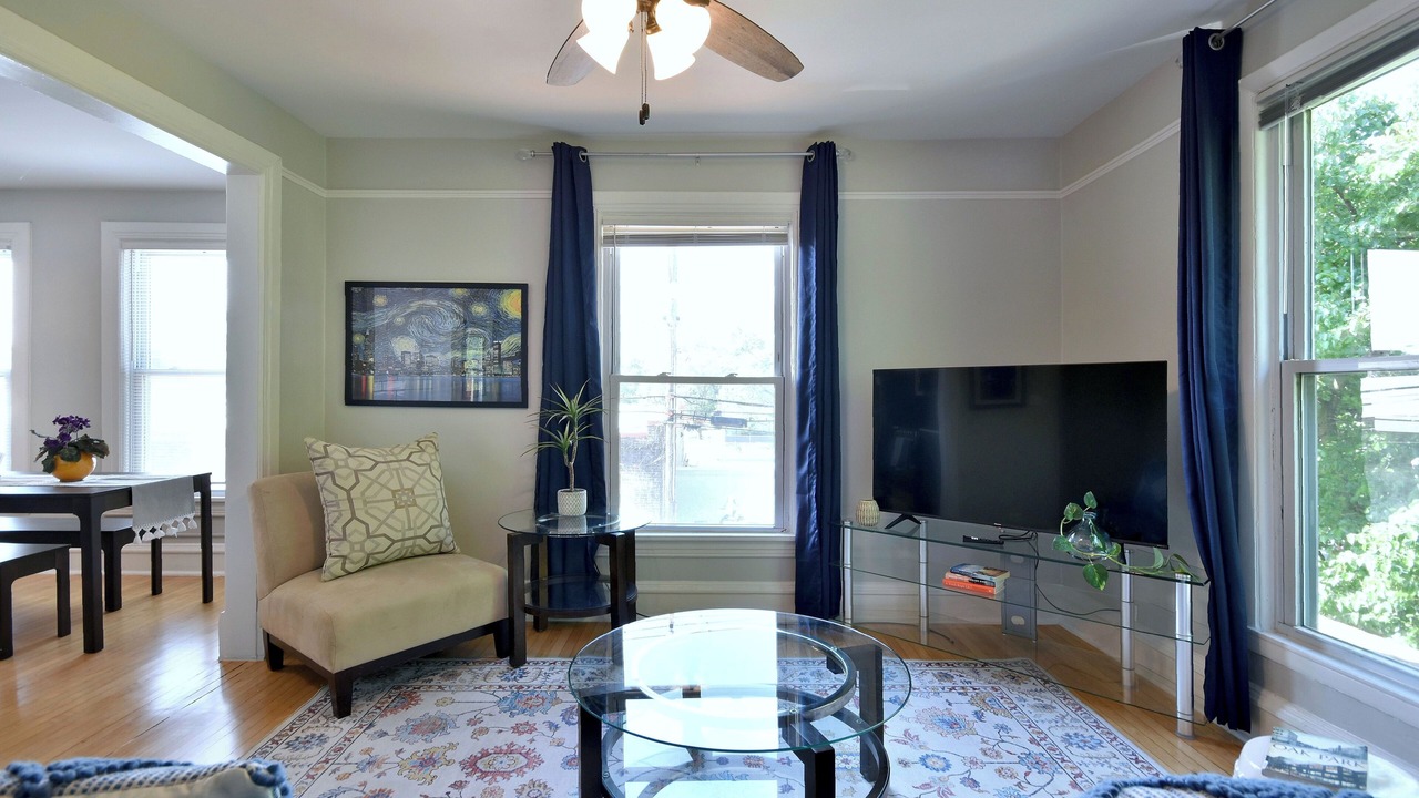 Photo of Livingroom in Oak Park