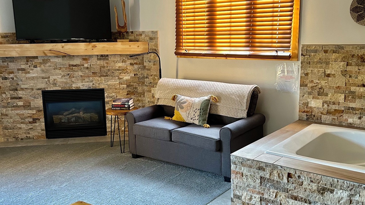 Photo of Livingroom in Utica