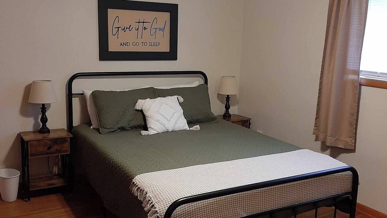Photo of Bedroom in Laura