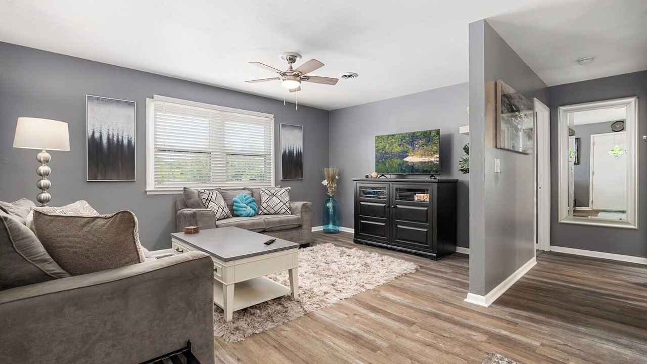 Photo of Livingroom in Bartonville