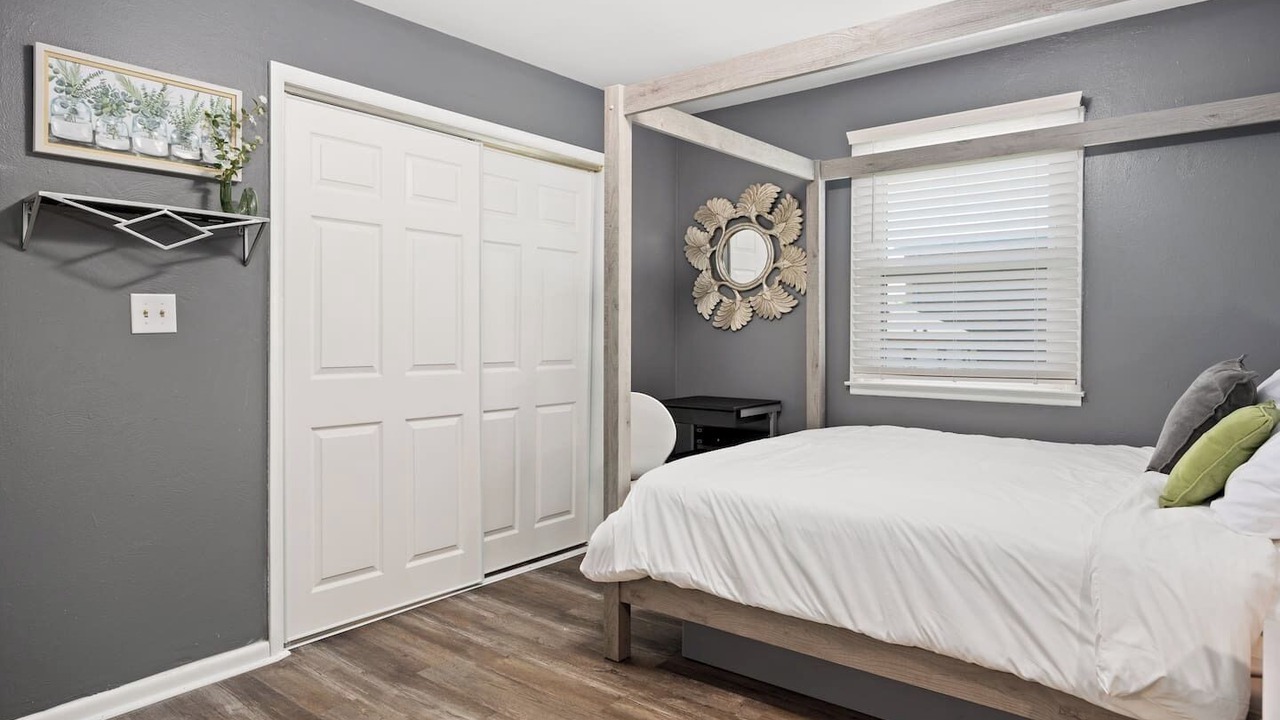 Photo of Bedroom in Bartonville