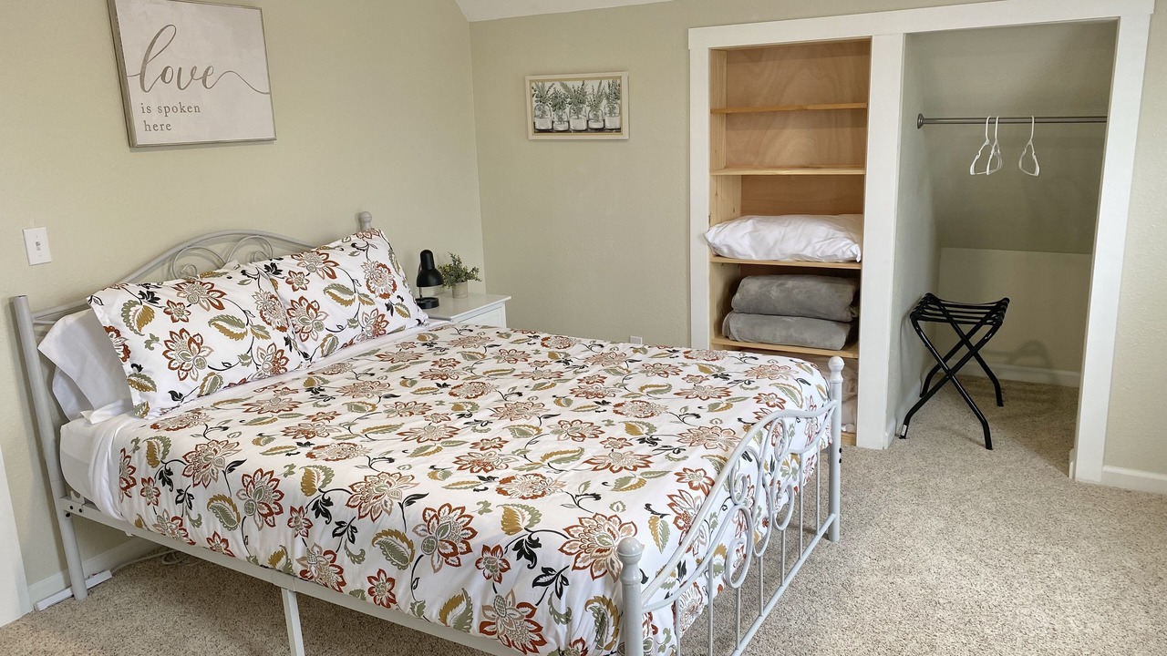 Photo of Bedroom in Hamilton
