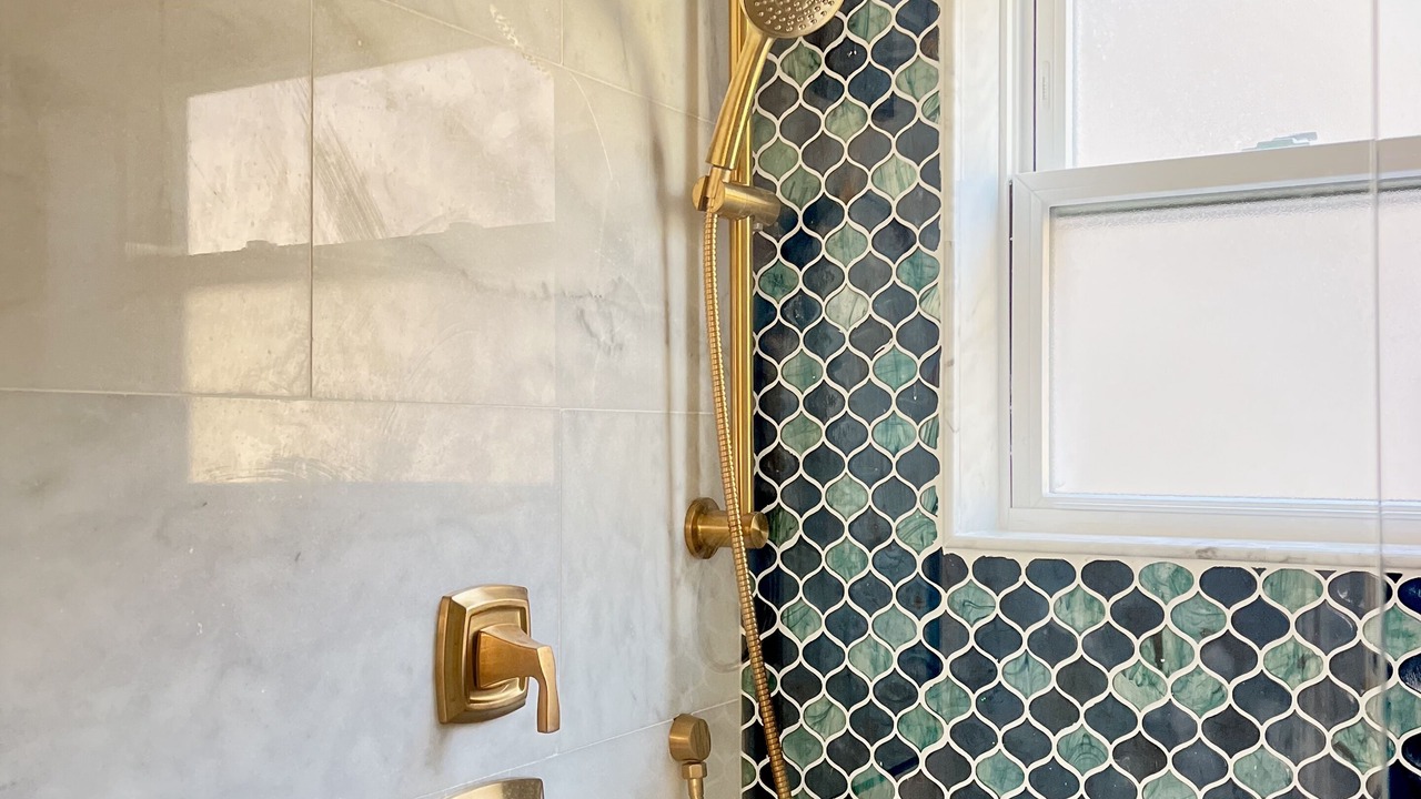 Photo of Bathroom in Logan Square