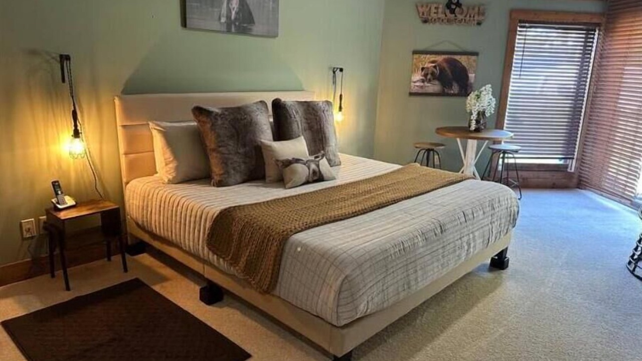 Photo of Bedroom in Galena