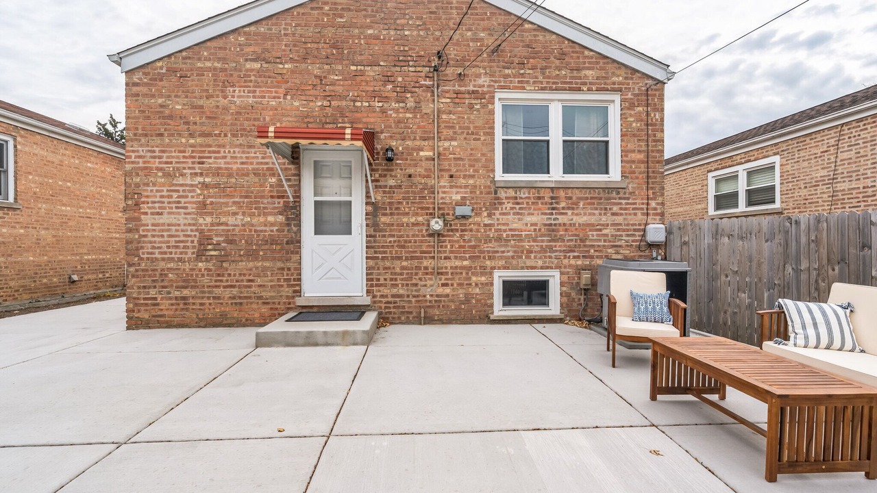 Photo of Patio Balcony in Evergreen Park