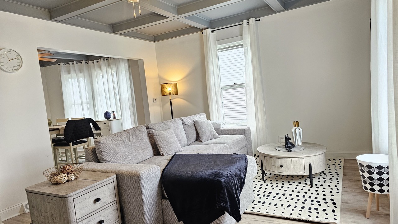 Photo of Livingroom in Waukegan