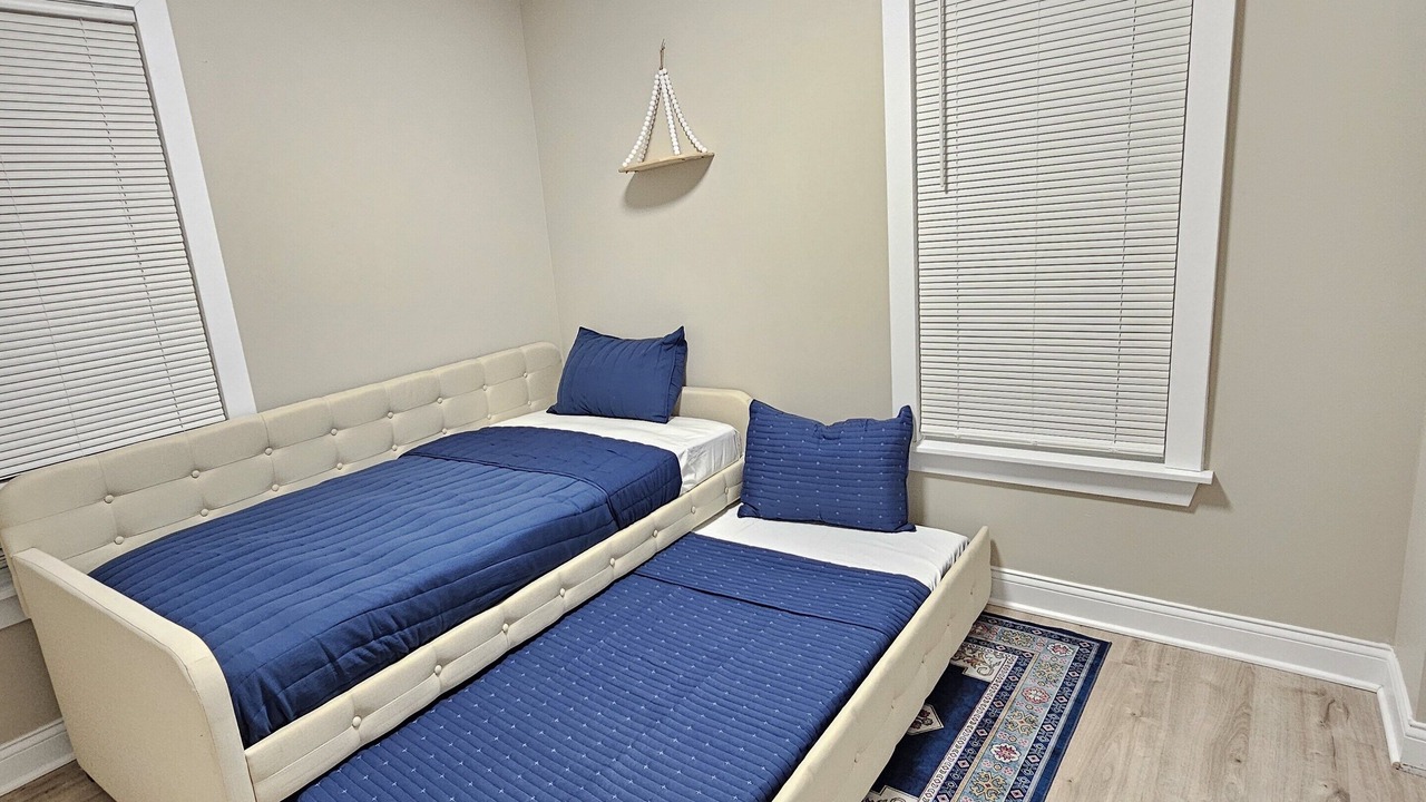 Photo of Bedroom in Waukegan