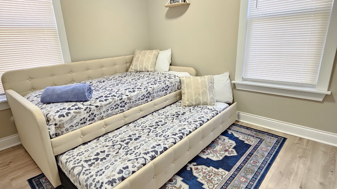 Photo of Bedroom in Waukegan