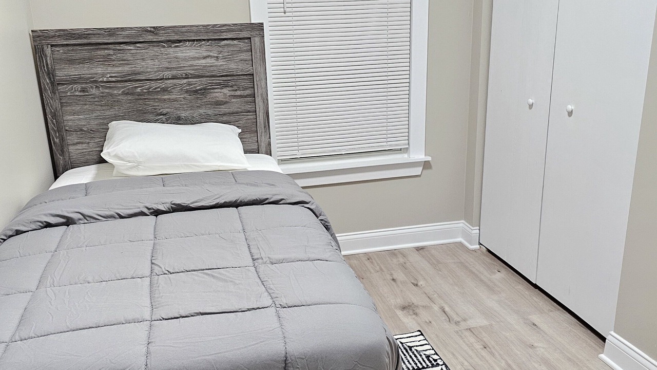 Photo of Bedroom in Waukegan