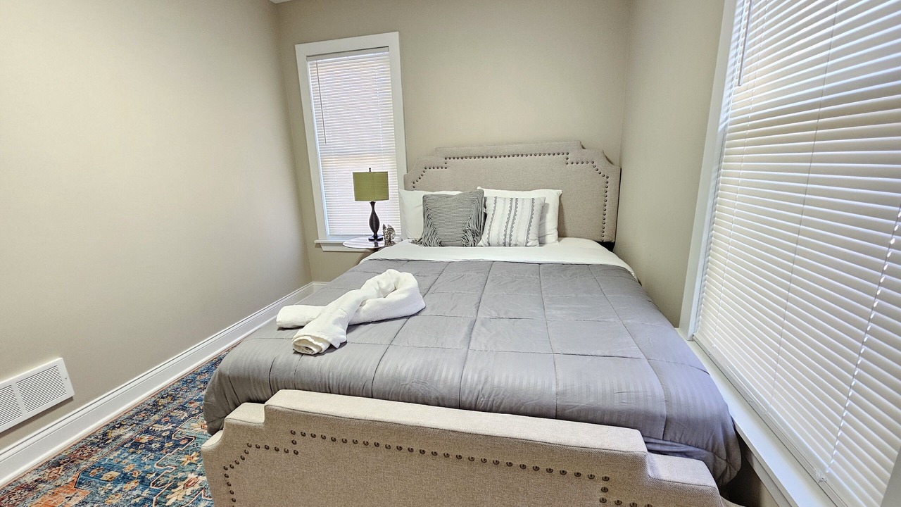 Photo of Bedroom in Waukegan