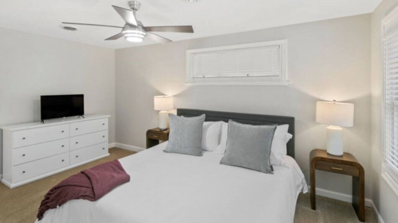 Photo of Bedroom in Russell