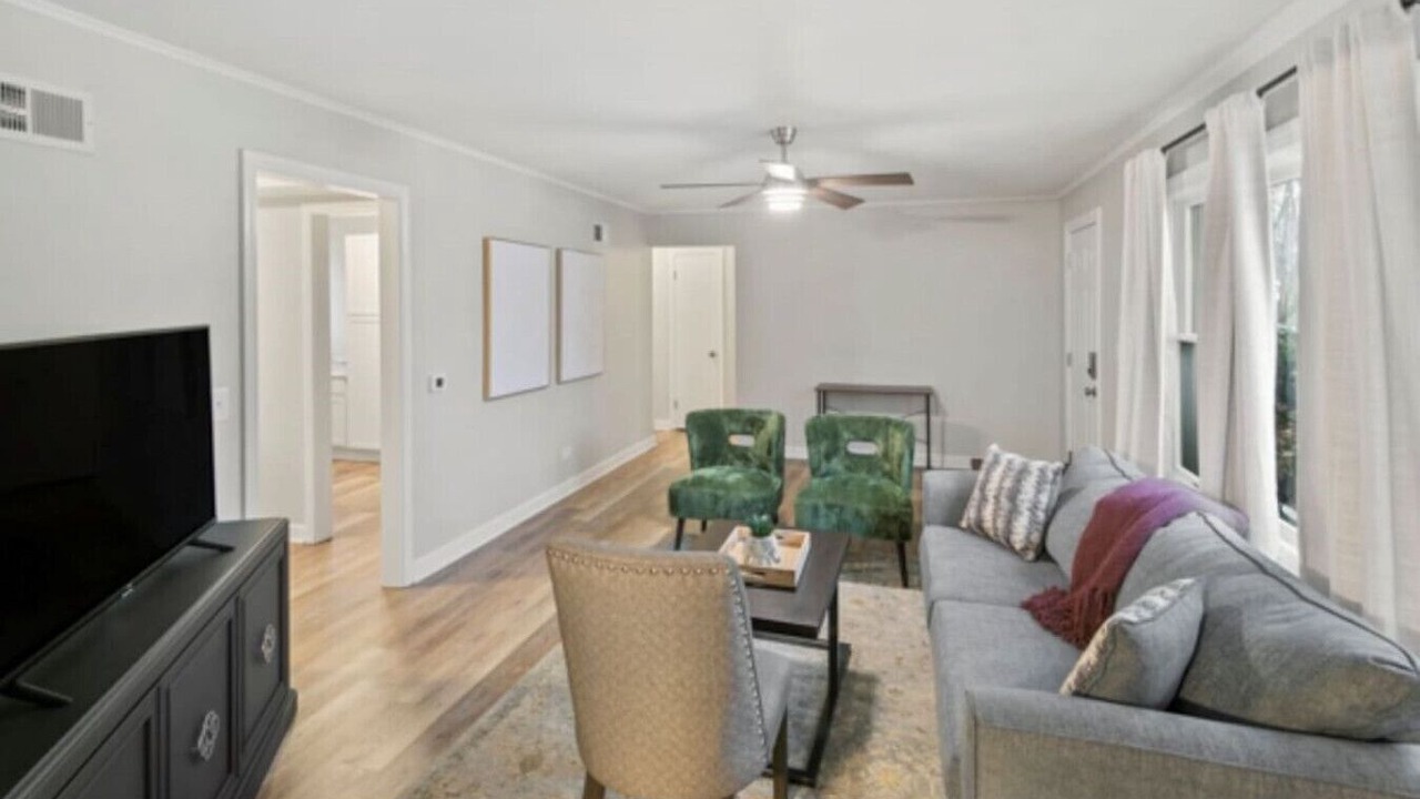Photo of Livingroom in Russell