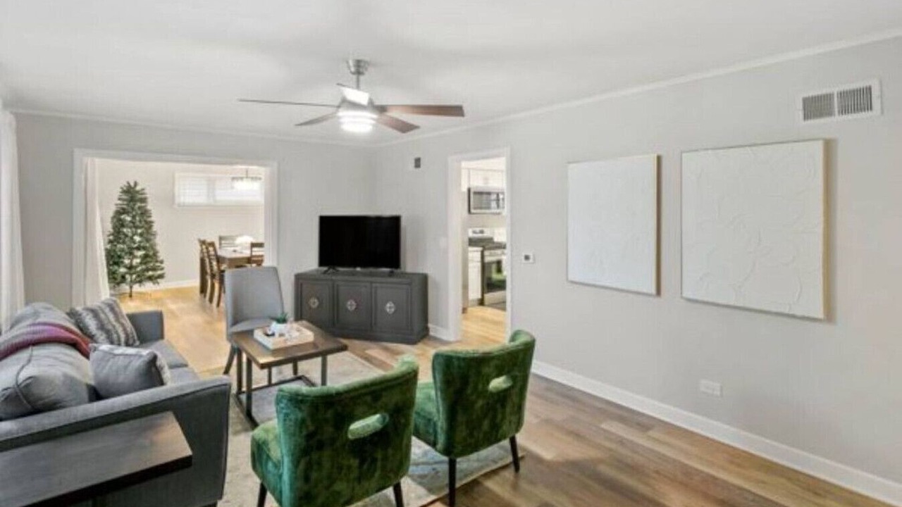 Photo of Livingroom in Russell