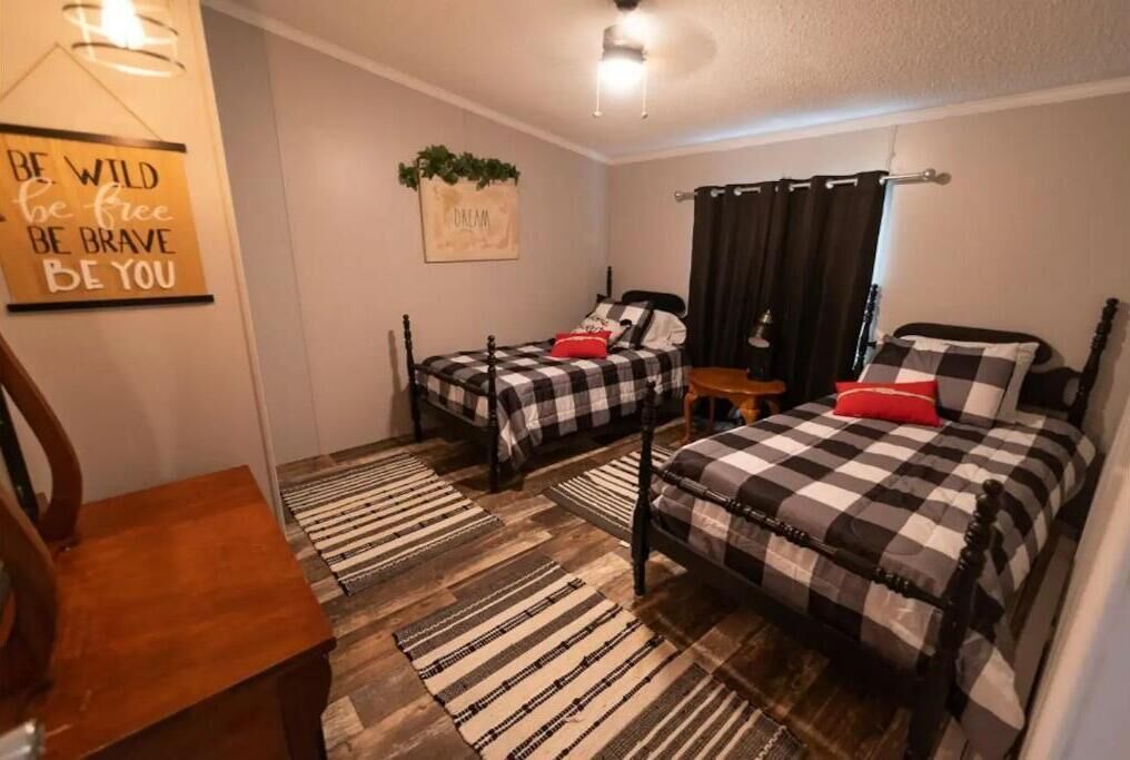Photo of Bedroom in Perks