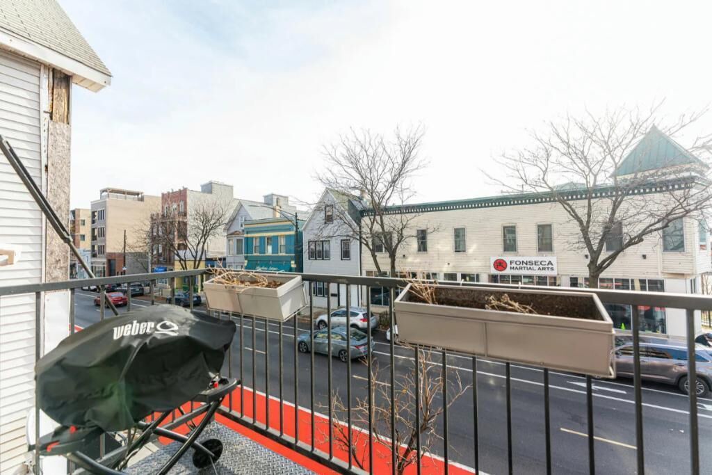 Photo of Outdoor in Roscoe Village