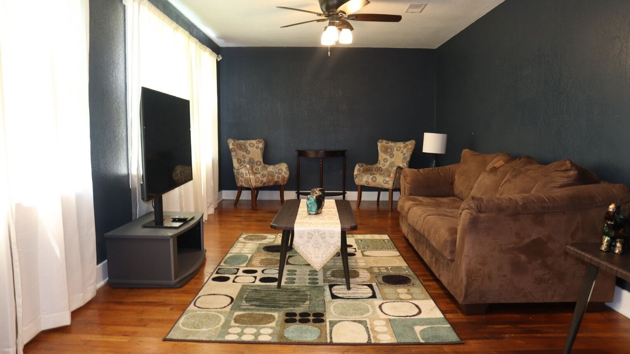 Photo of Livingroom in Decatur