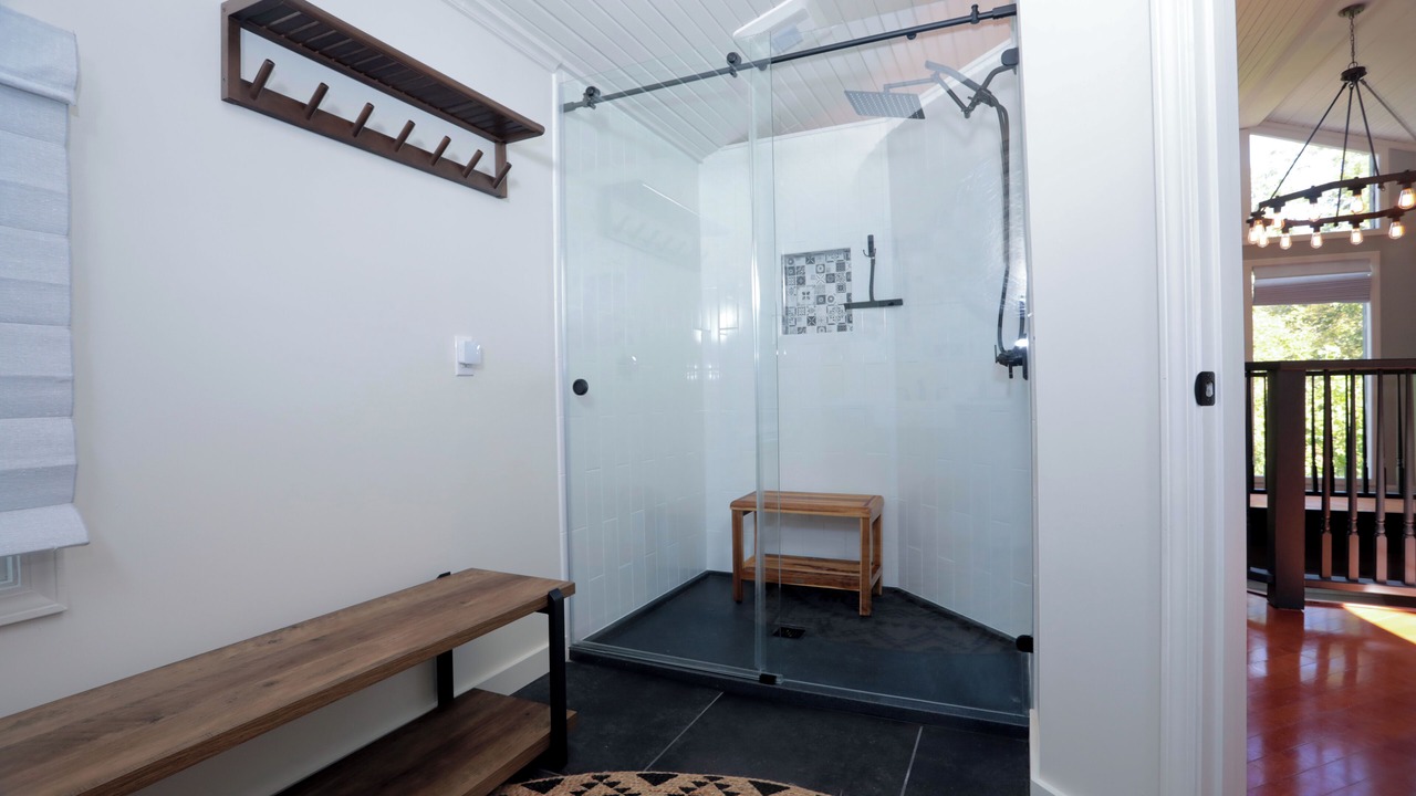 Photo of Bathroom in Alto Pass