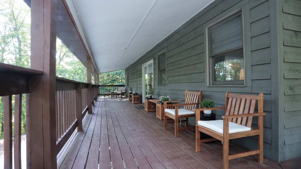 Photo of Patio Balcony in Alto Pass