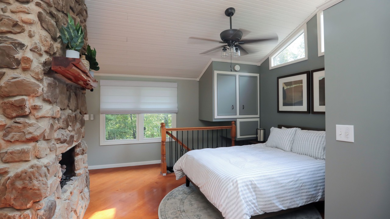 Photo of Bedroom in Alto Pass