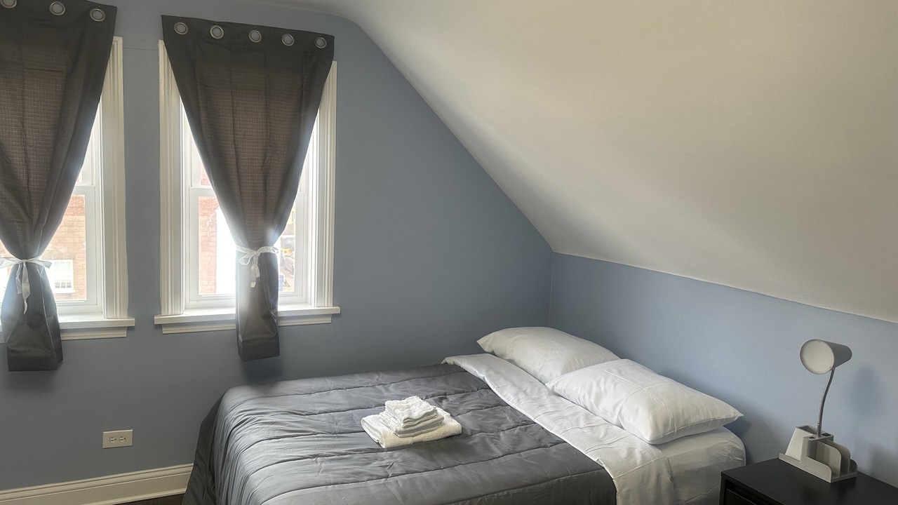 Photo of Bedroom in North Chicago