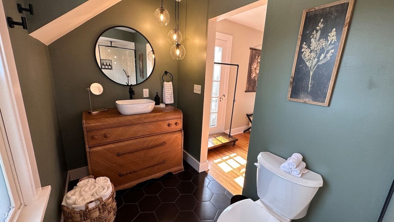 Photo of Bathroom in Shelbyville