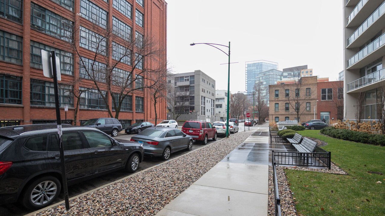Photo of Outdoor in West Town